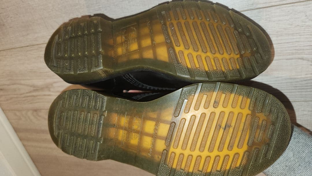 超美品ドクターマーチン 8ホール　エンジニアブーツ本革UK4