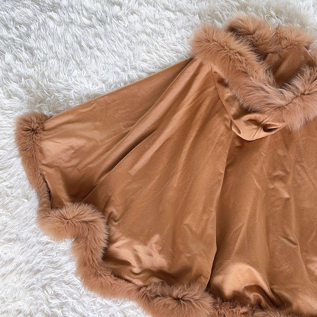 新品タグ付き【JWhite】カシミヤ100% フォックスファー フード付ポンチョ