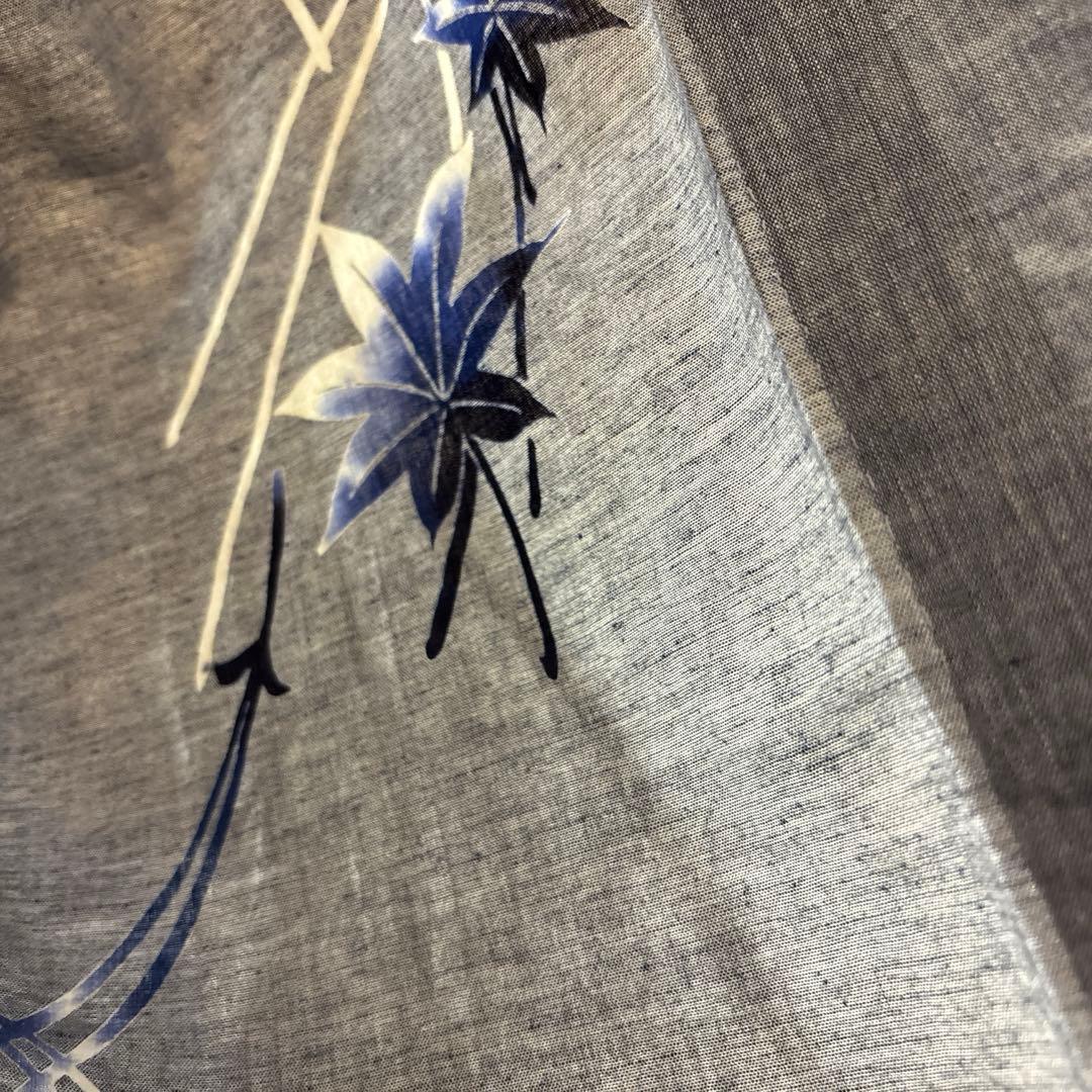 青みグレー地　紅葉と松葉文様 綿紬　大人の高級浴衣　竺仙調 ゆったりサイズ