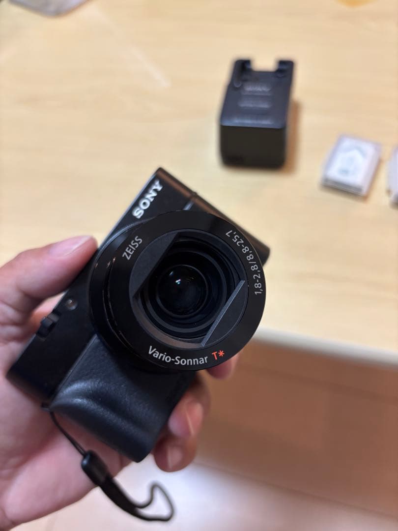 デジタルカメラ SONY RX100M3