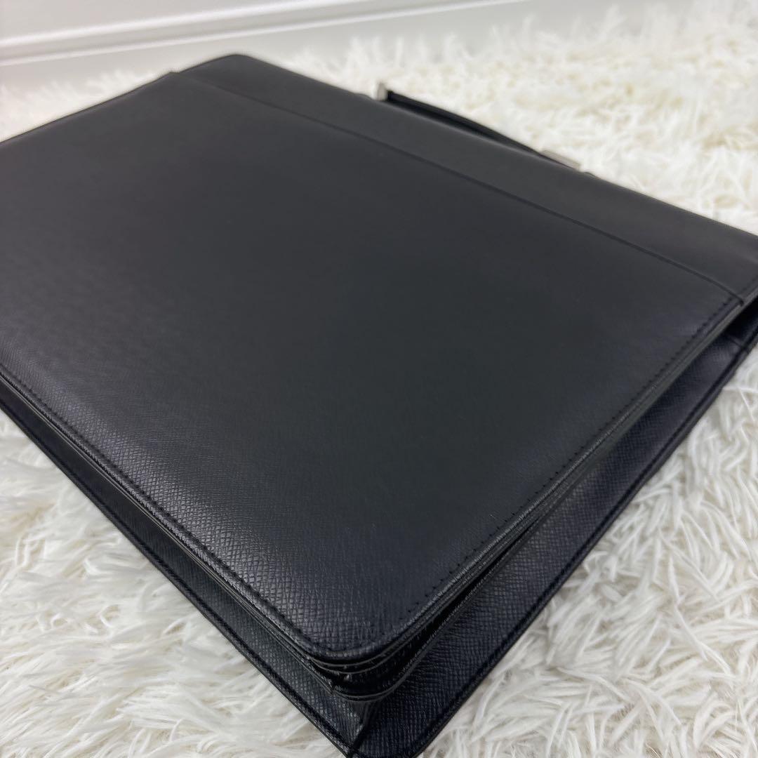YSLイヴサンローラン ブリーフケース 黒 鍵付き フラップ オールレザー