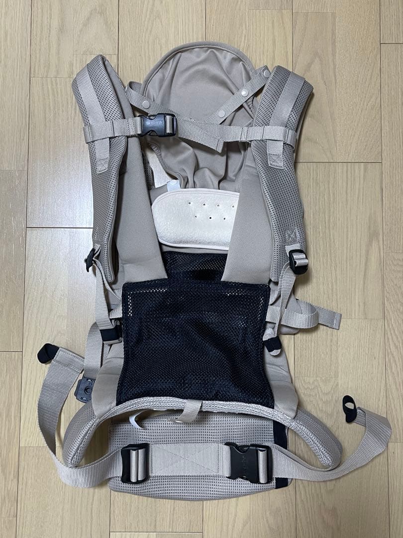 【美品】Aprica Laclis 抱っこ紐 ベージュ ラクリス おまけ付