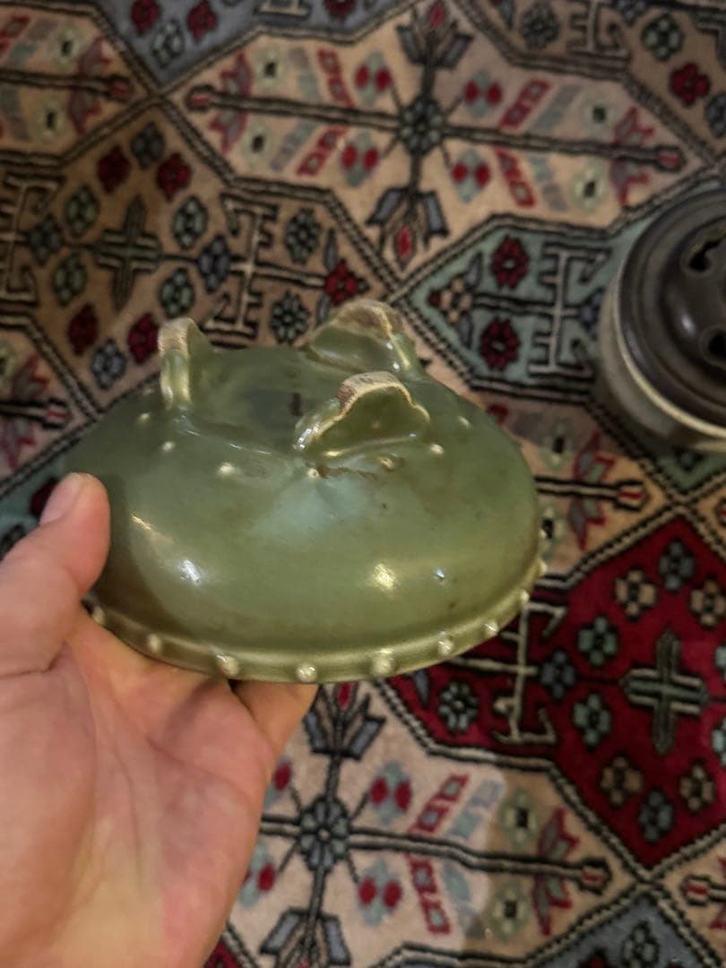 ‼️水芙蓉‼️早速半額→更に半額‼️リサイクルFORT‼️中国の青磁で三つ足香炉‼️