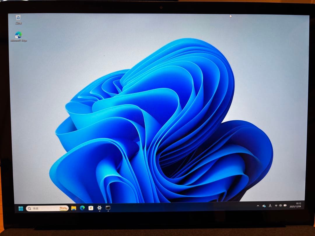 Surface Laptop2 メモリ8GB SSD256GB タッチパネル