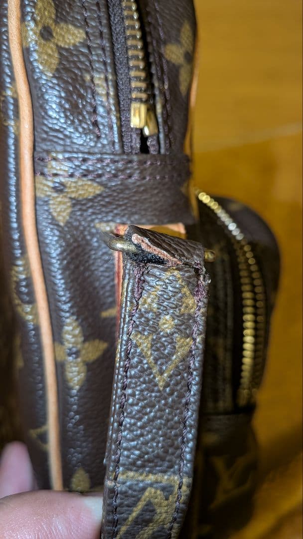 Louis Vuitton ショルダーバッグ　アマゾン