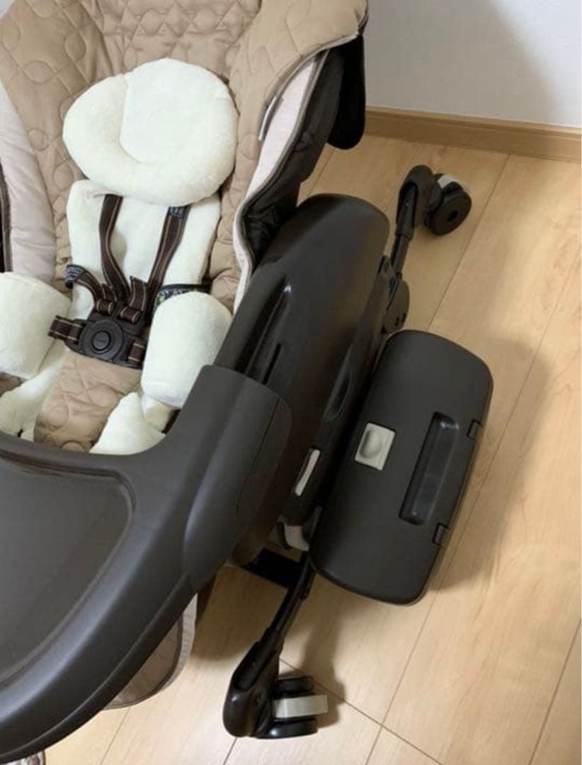 (フリマ出品のため11/8まで)コンビ ネムリラ オートスウィング電動バウンサー