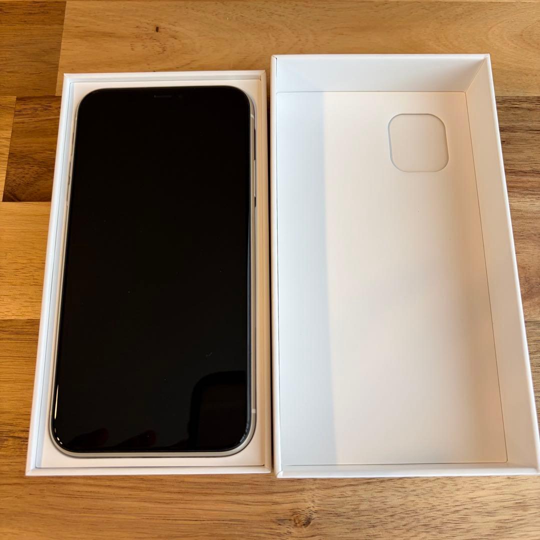 iphone11（ホワイト128GB） ※simフリー・箱あり