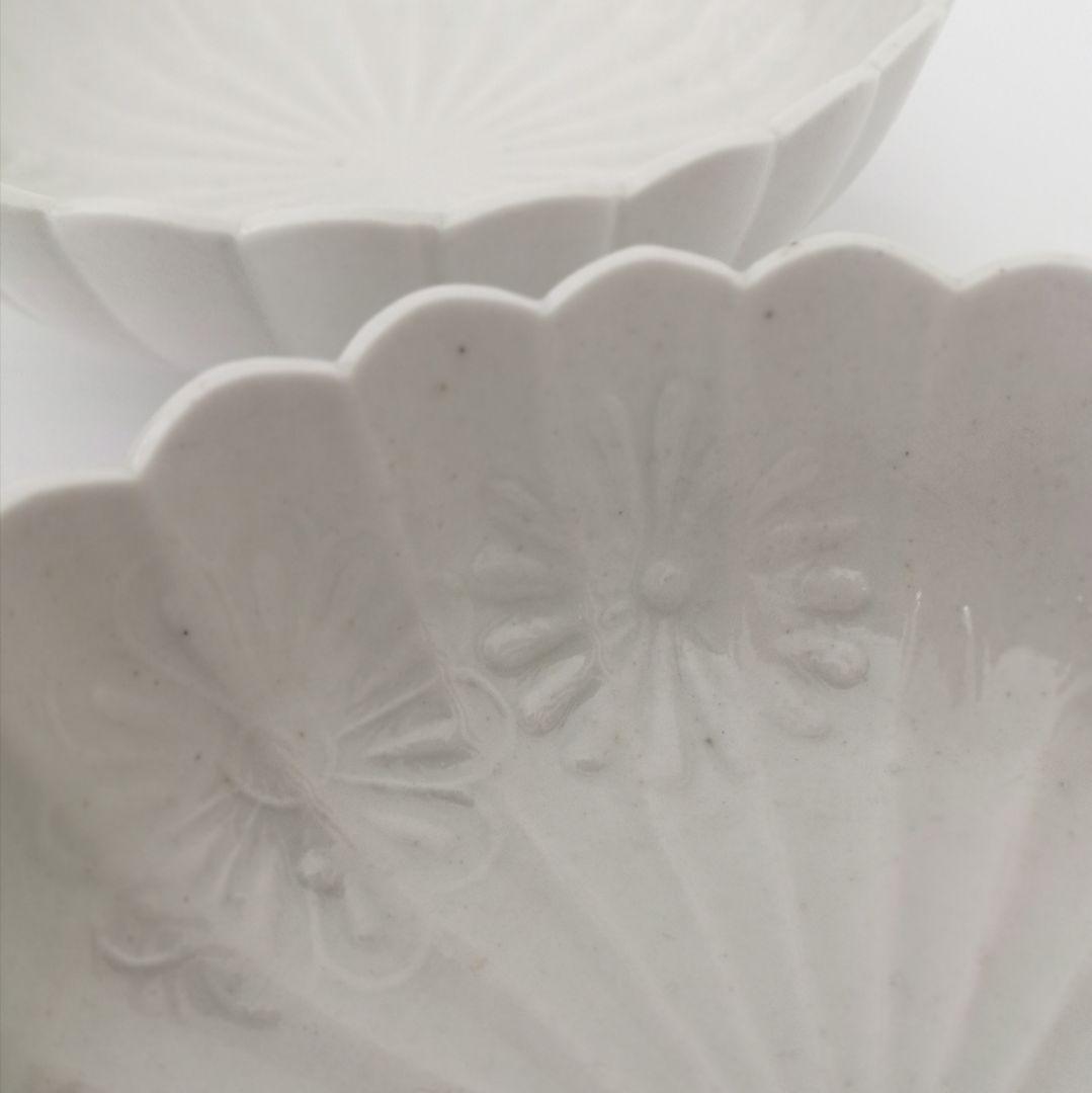 古伊万里　江戸中期　柿右衛門　白磁　菊花　なます皿　２客