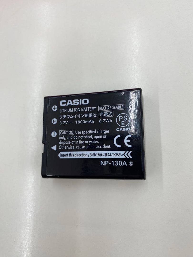 デジタルカメラ CASIO EXILIM EX-ZR1800