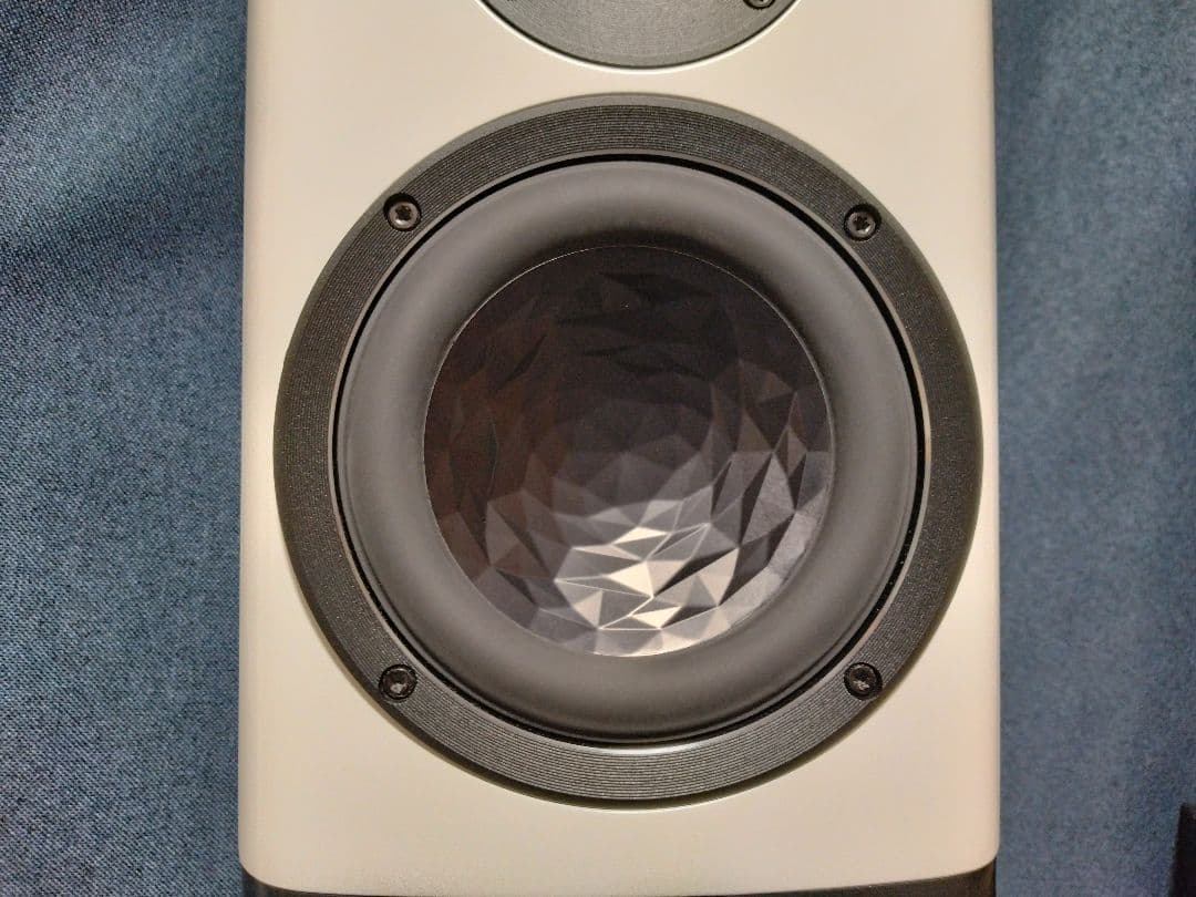 ELAC ホワイトスピーカー 専用スタンド付き