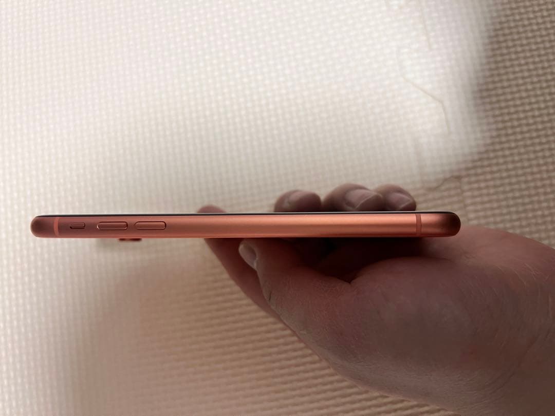 iPhone XR 128GB コーラル 本体 SIMロック解除