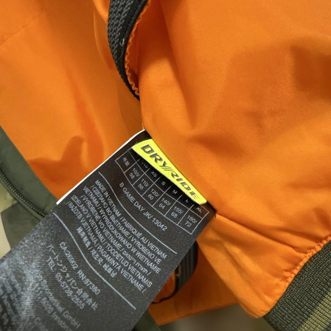 BURTON スノーウェア　迷彩　Lサイズ