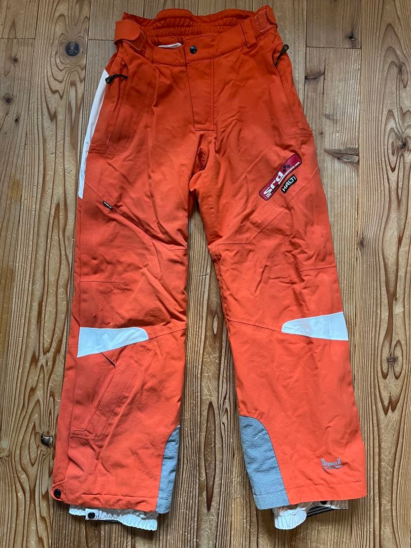 北欧　HALTI ハルチ　スキーウェア上下　日本サイズＭ　暖かさバツグン