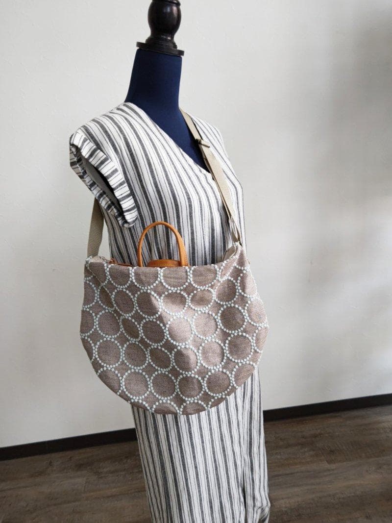 【相談用】ミナペルホネン/タンバリンネイビー×白/ラウンドショルダーLサイズ