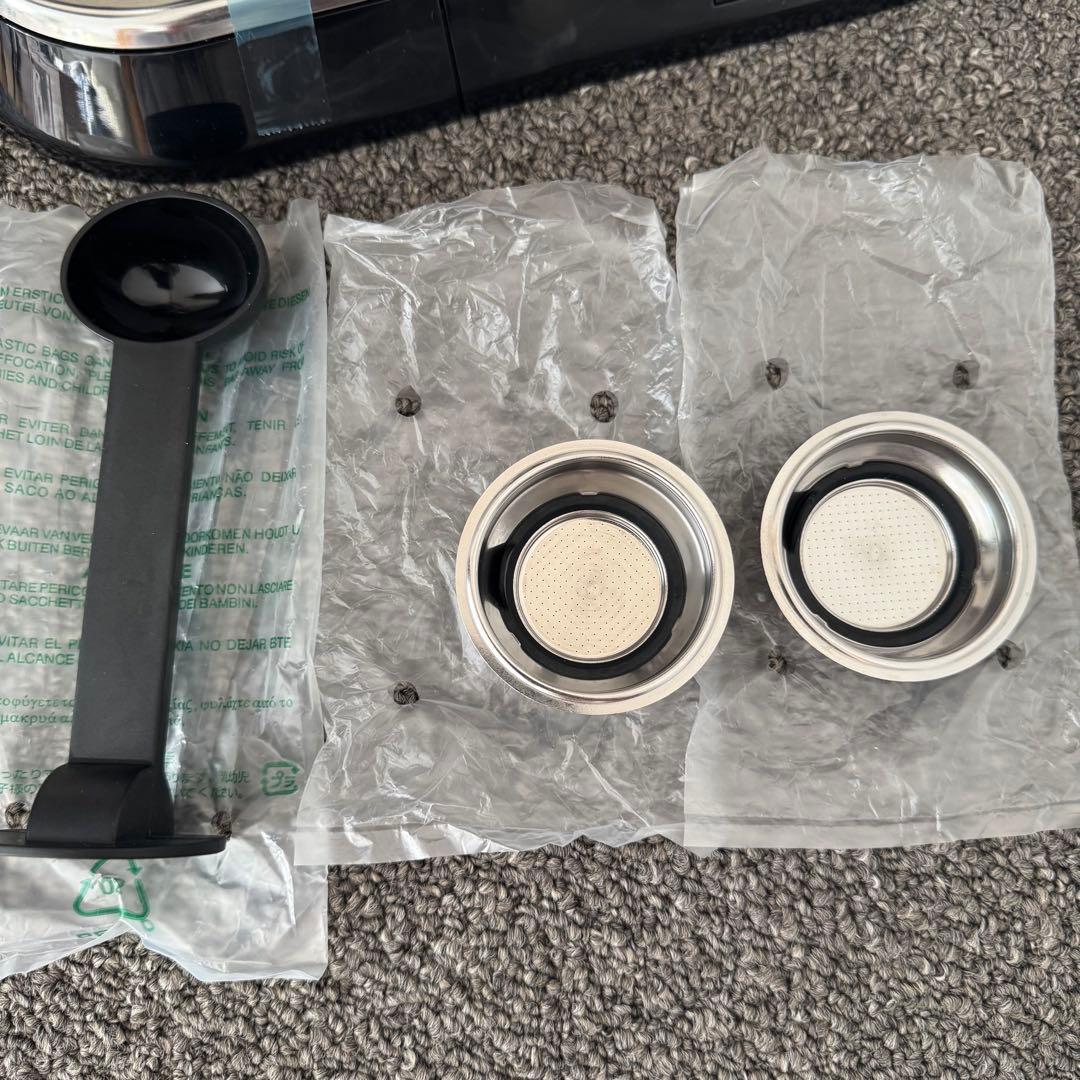 【美品】デロンギ EC680M エスプレッソマシン ミルクジャグ付