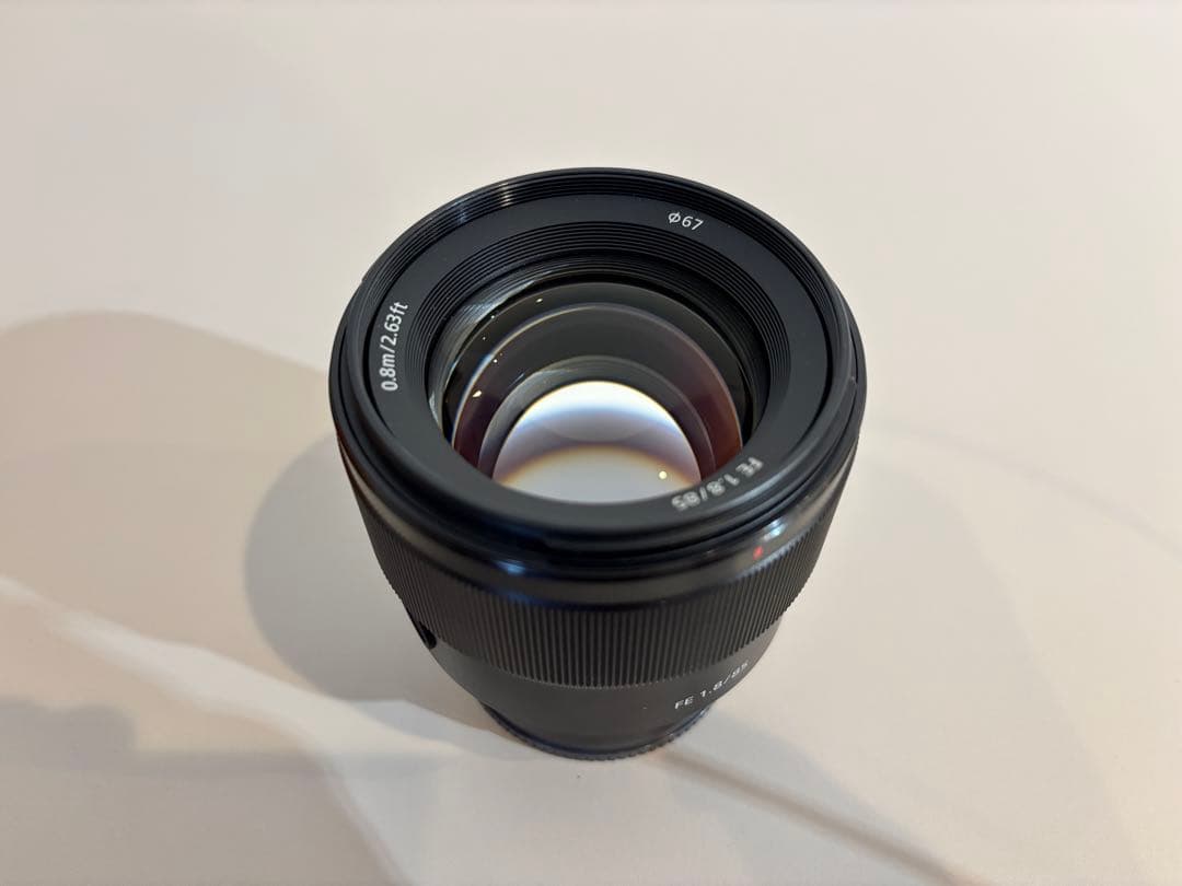 SONY FE 85mm F1.8 Eマウントレンズ 本体