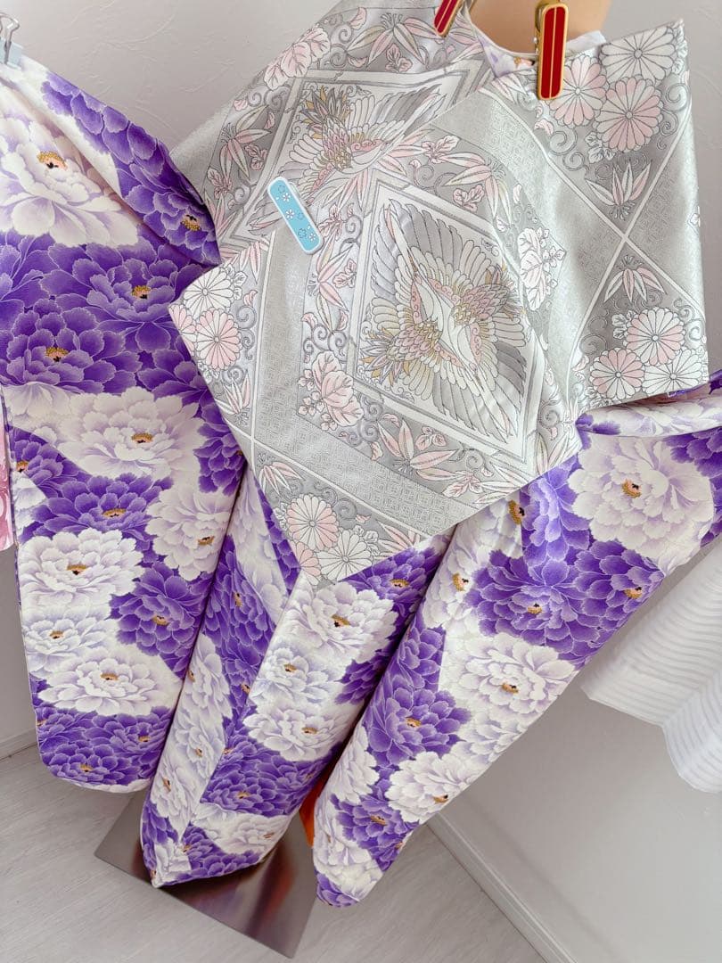 正絹振袖フルセット　牡丹　紫　淡い色　大輪花柄　成人式