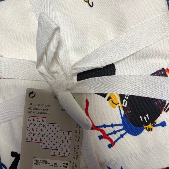 レア！M＆S　エリザベス女王　プラチナジュビリー記念品　キッチンタオルセット