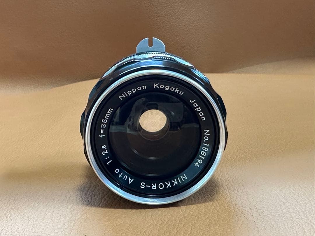 Nikon F アイレベル ボディ（前期型 ）、レンズ35mm 、135mm