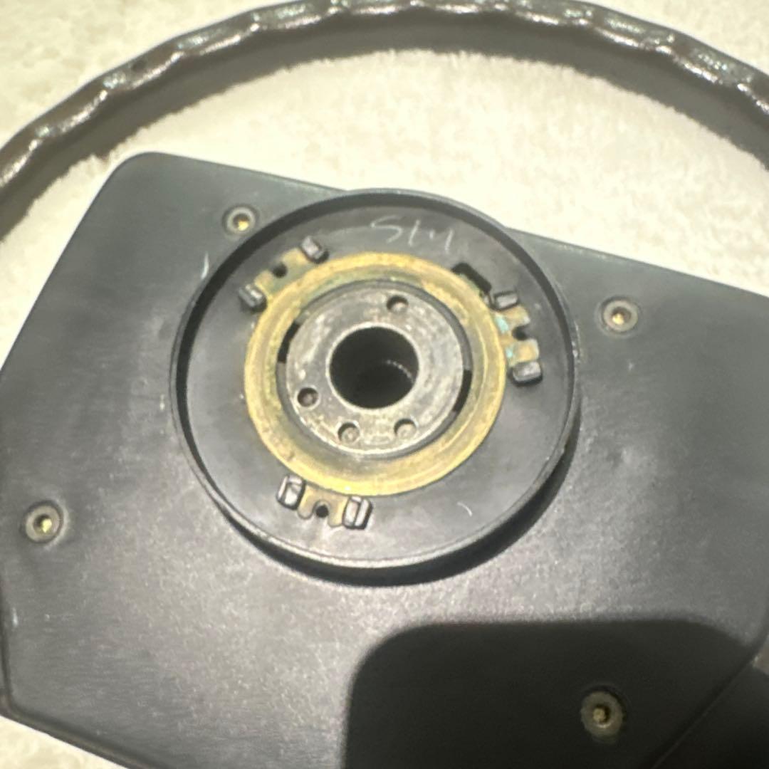 【純正品】トヨタ ランドクルーザー ステアリングハンドル