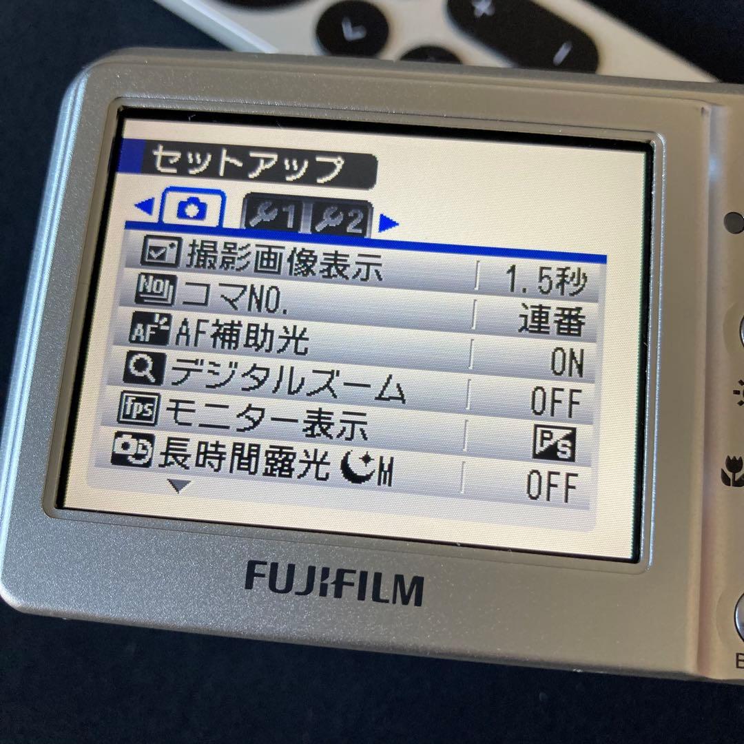 【美品】FUJIFILM FINEPIX F31fd CCDセンサー シルバー