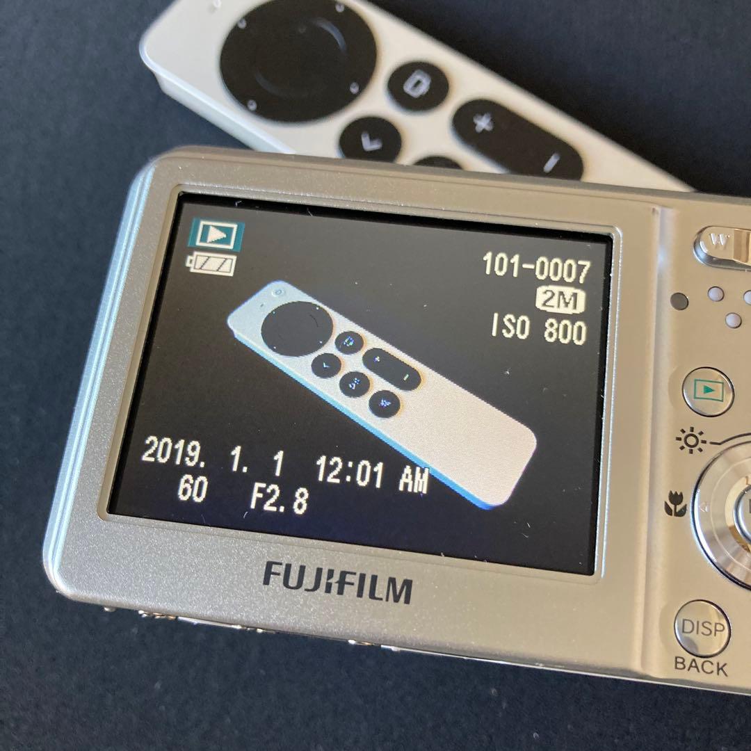 【美品】FUJIFILM FINEPIX F31fd CCDセンサー シルバー