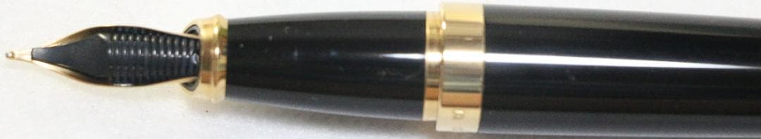 超貴重　ＳＴ・デュポン　万年筆 　中古品