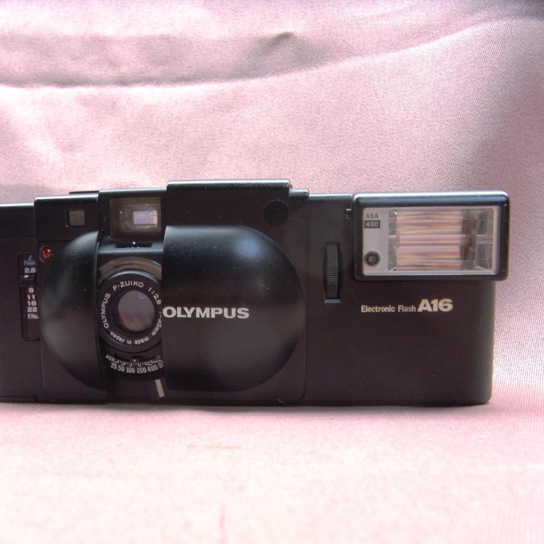 極美品　　オリンパス　XA　＋　A16