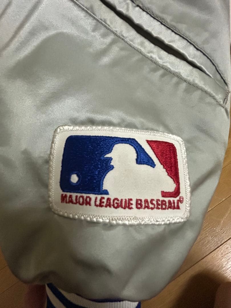 ドジャース　ナイロンスタジャン サイズM