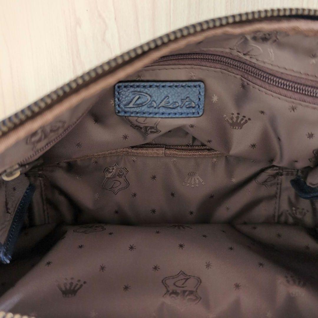 ダコタ Dakota アミューズ スクエアショルダーバッグ　お財布ポシェット