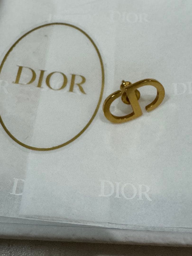 Diorピアス（片耳）
