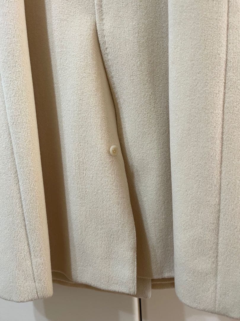 SANYO アイボリー ダブルブレストコート