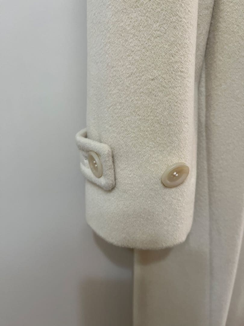 SANYO アイボリー ダブルブレストコート