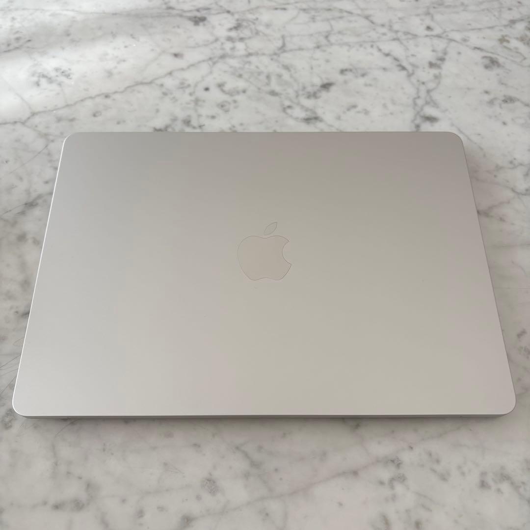 【超美品】512GB*13インチMacBook Air*シルバー*M4チップ
