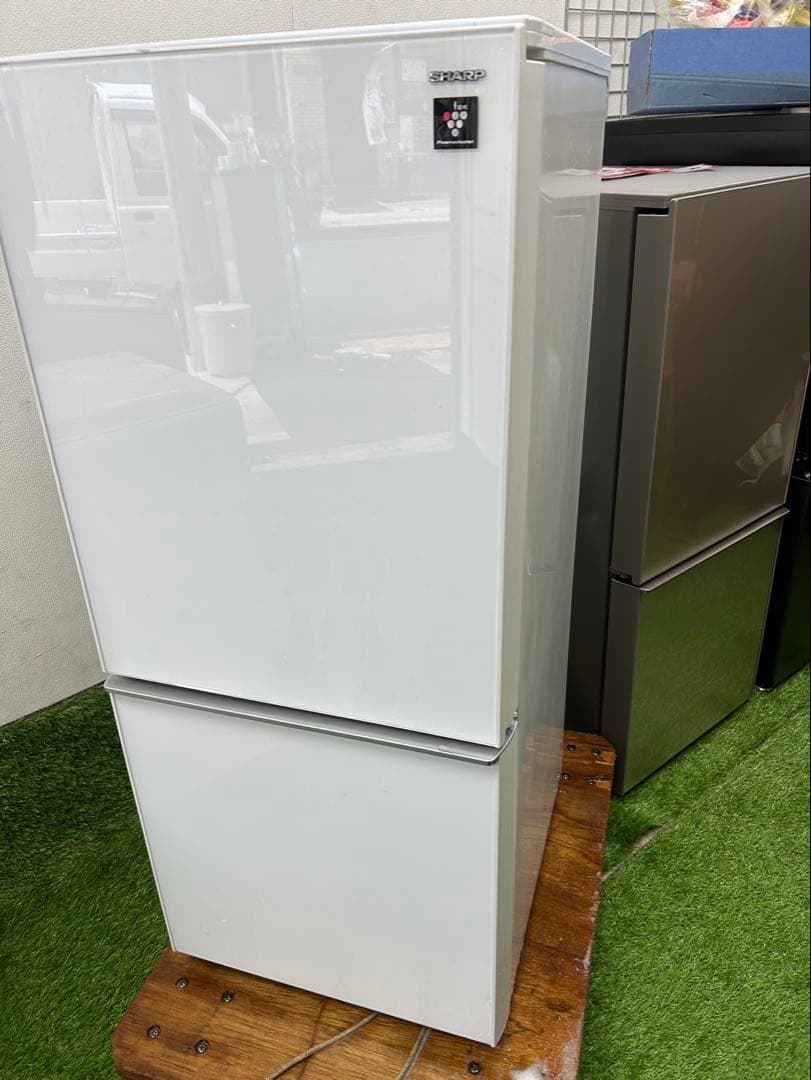 シャープ 冷蔵庫 SJ-GD14C-W 2017年製