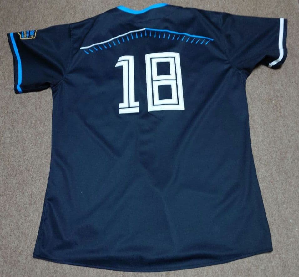 ファイターズ　2024限定エスコンフィールドユニフォーム　XL　山崎福也