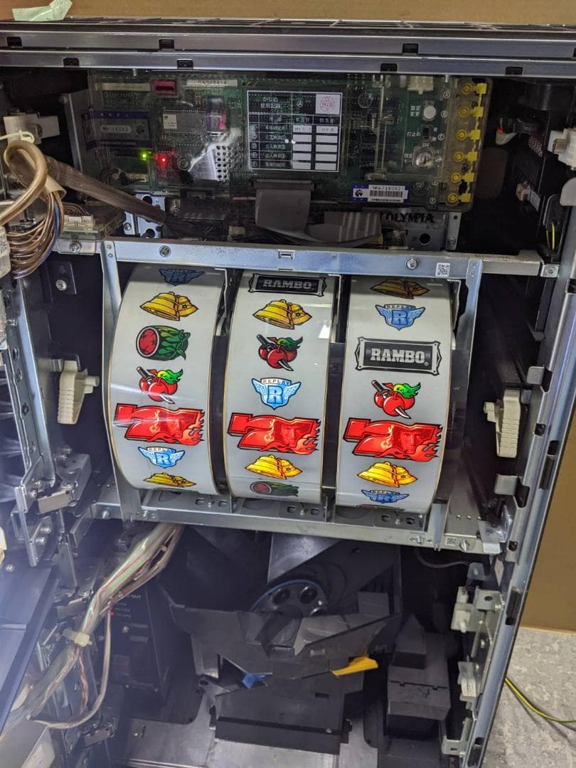 ランボー怒りのパチスロ　５号機 　不要機　送料込