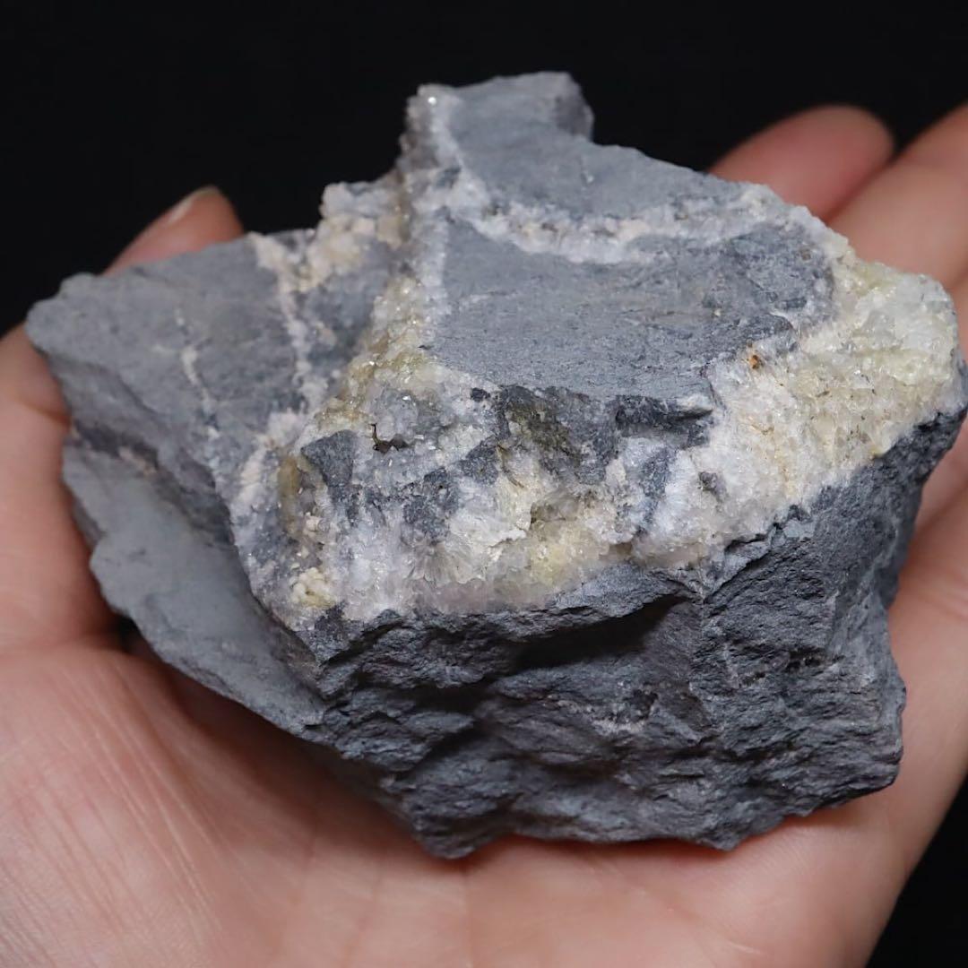 弗素銀星石 シトリン クォーツ ネバダ産 243.4g FRW022 鉱物　原石