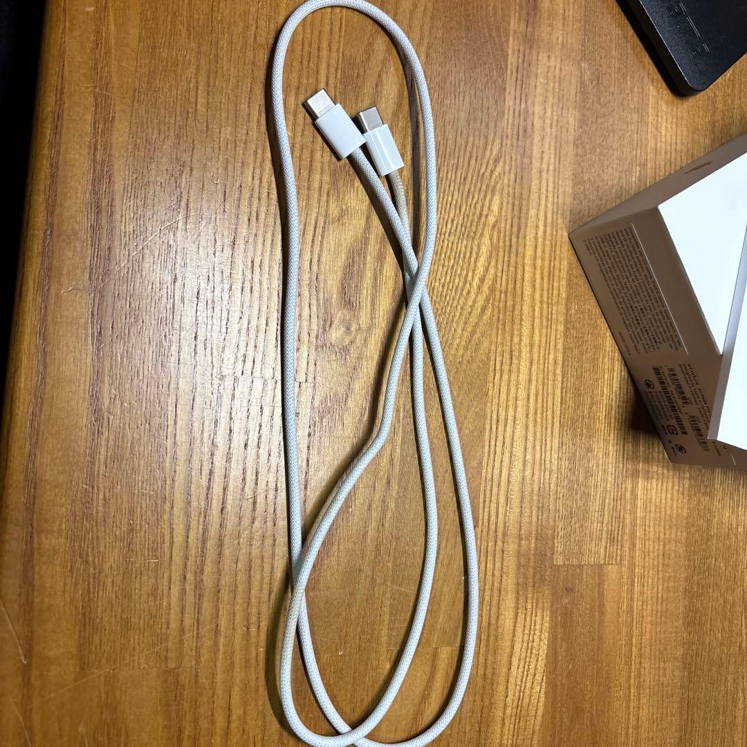 Airpods Pro2 (USB Type-C)。ケース付き。