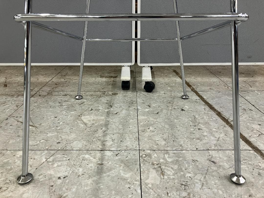 ハイチェア N plus リプロダクト ハリー・ベルトイア シルバー②