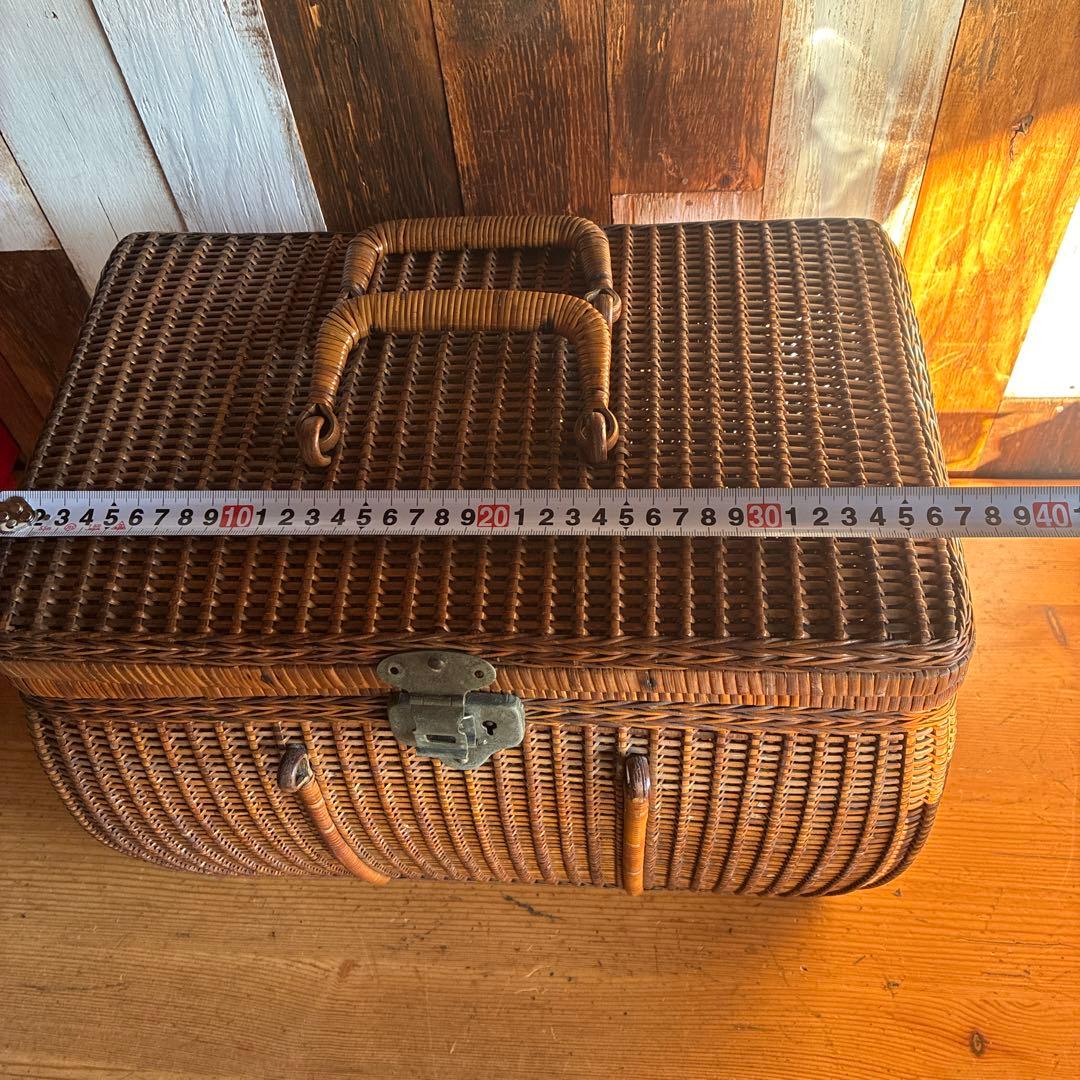 ラタン 蓋付きバスケット