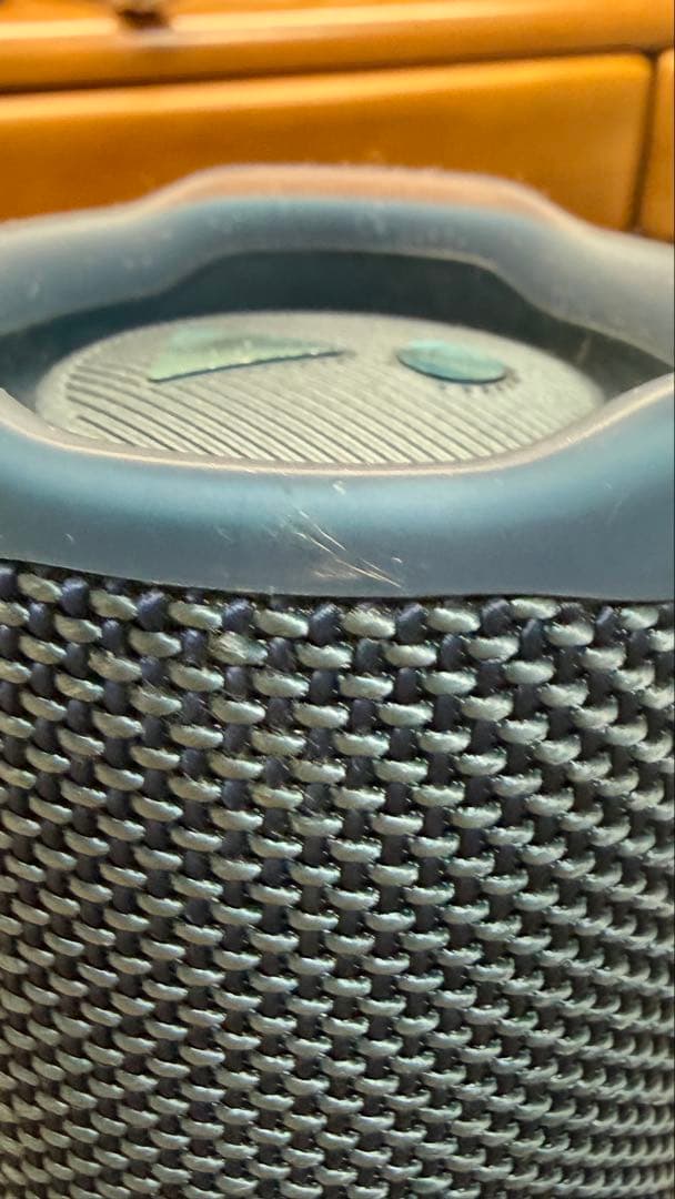 JBL FLiP6 ブルー 横置きのゴムなし