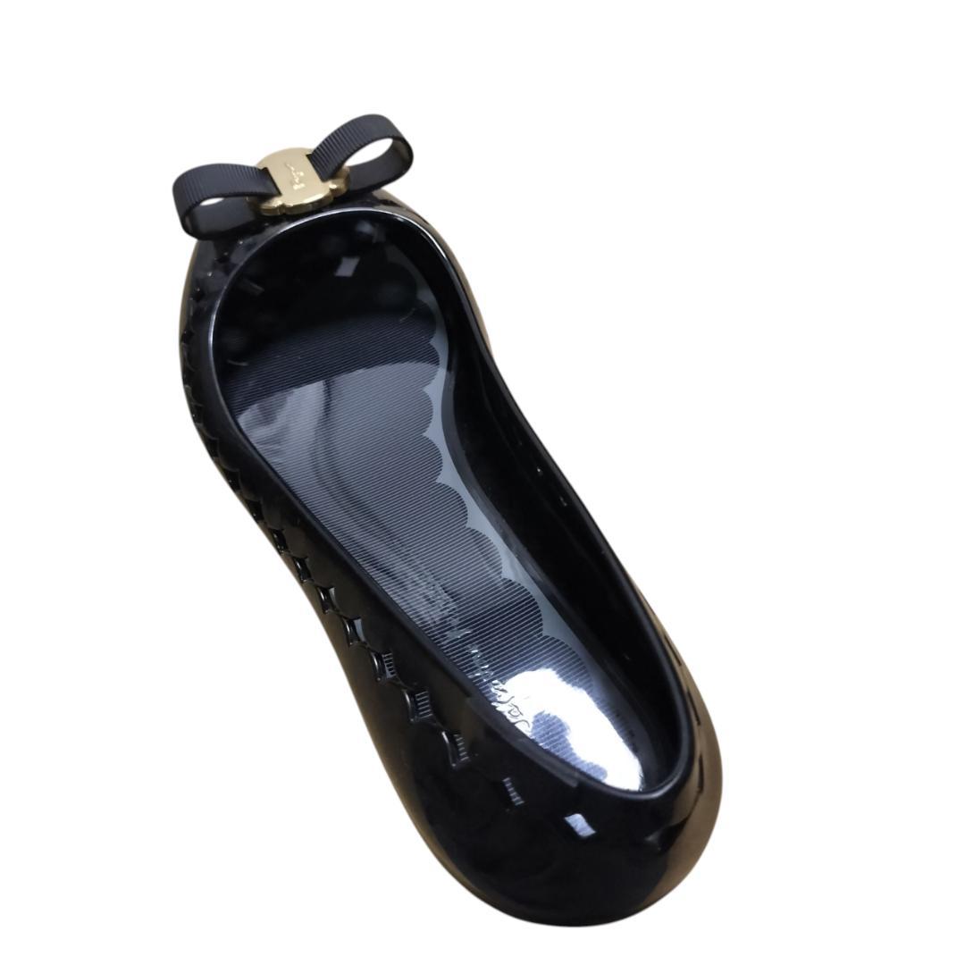 【美品】フェラガモ パンプス ラバー ヴァラ VARA JELLY ブラック