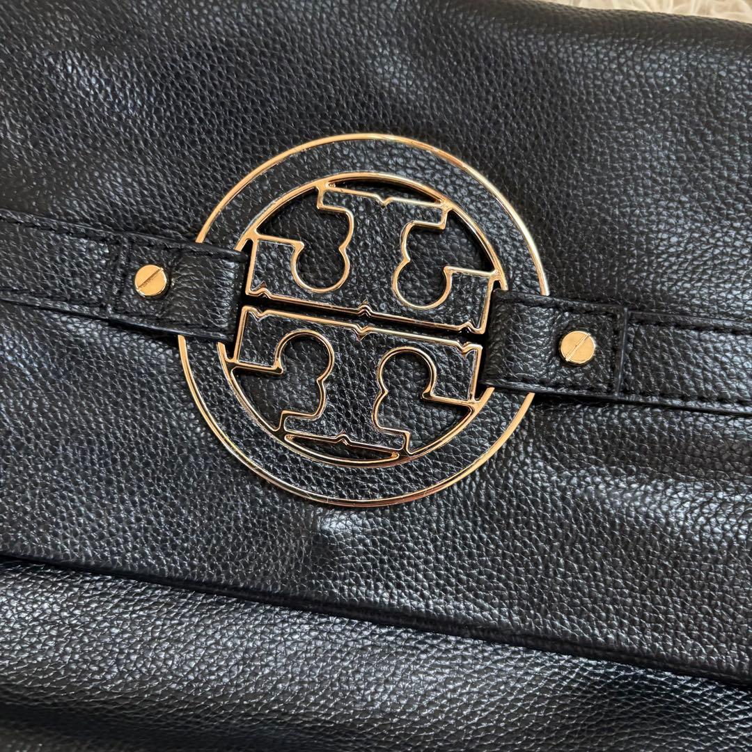 ✨トリーバーチ　デカロゴ　ショルダーバッグ　フラップ　レザー　本革　ブラック