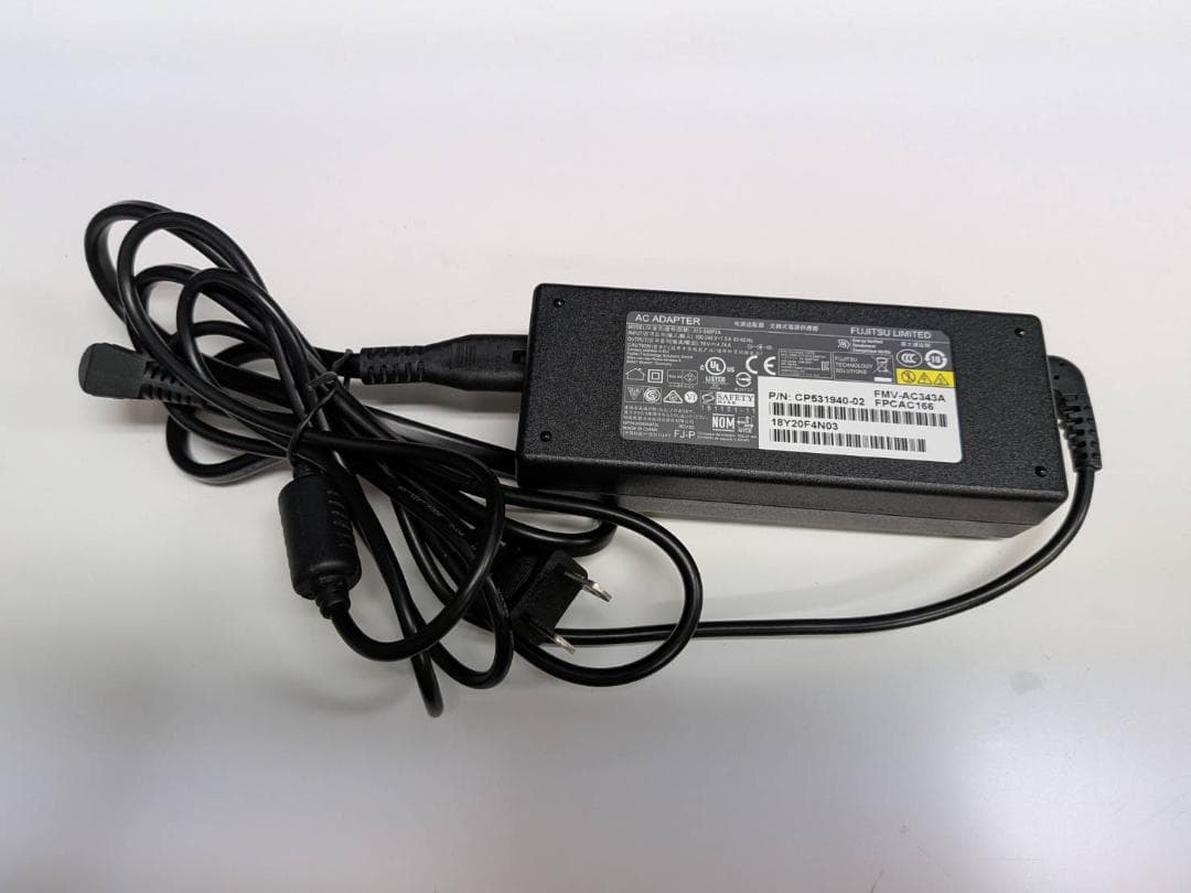 富士通 ESPRIMO WF1/C2（型番：FMVWC2F17）