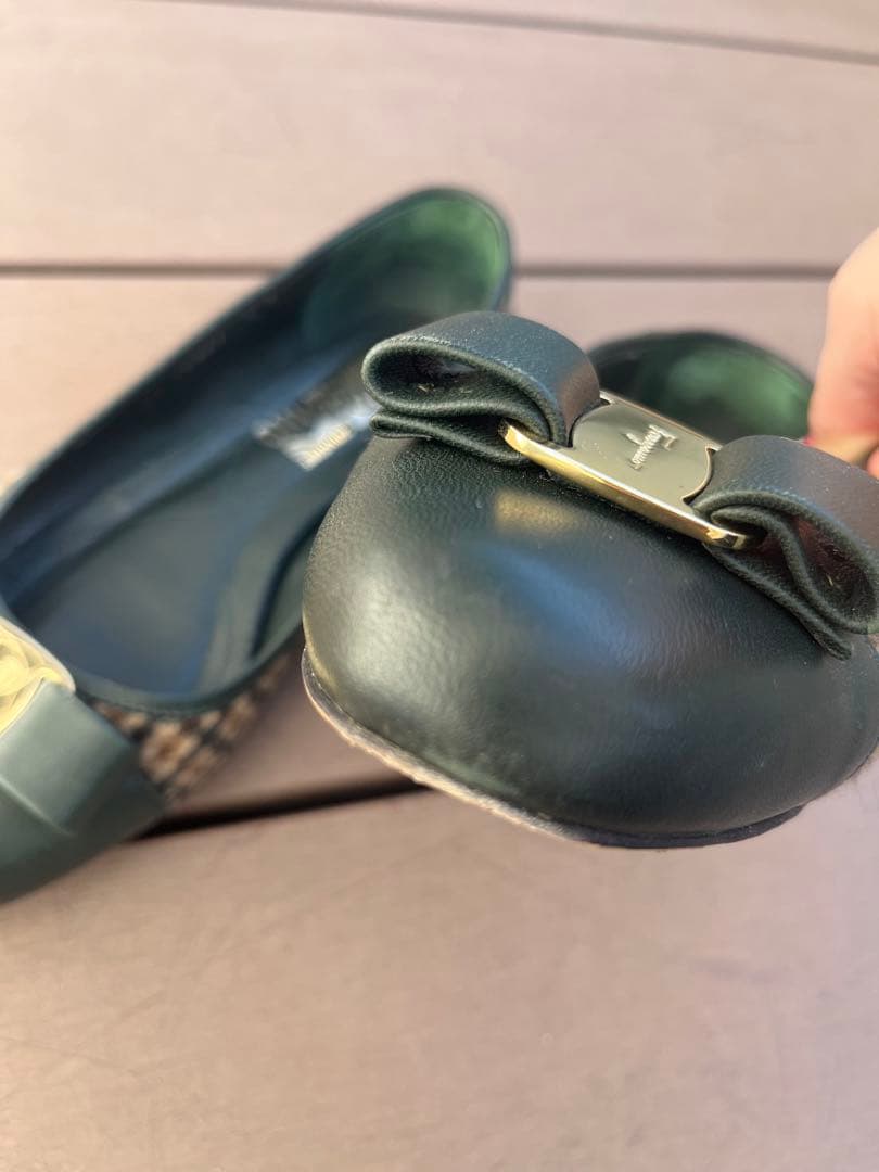 フェラガモ バレイシューズ