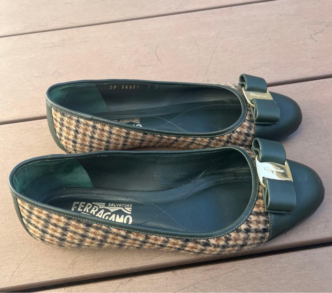 フェラガモ バレイシューズ