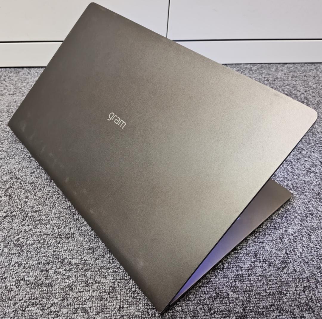★交渉成立済★ LG gram15 corei7SSD512GB メモリ24GB