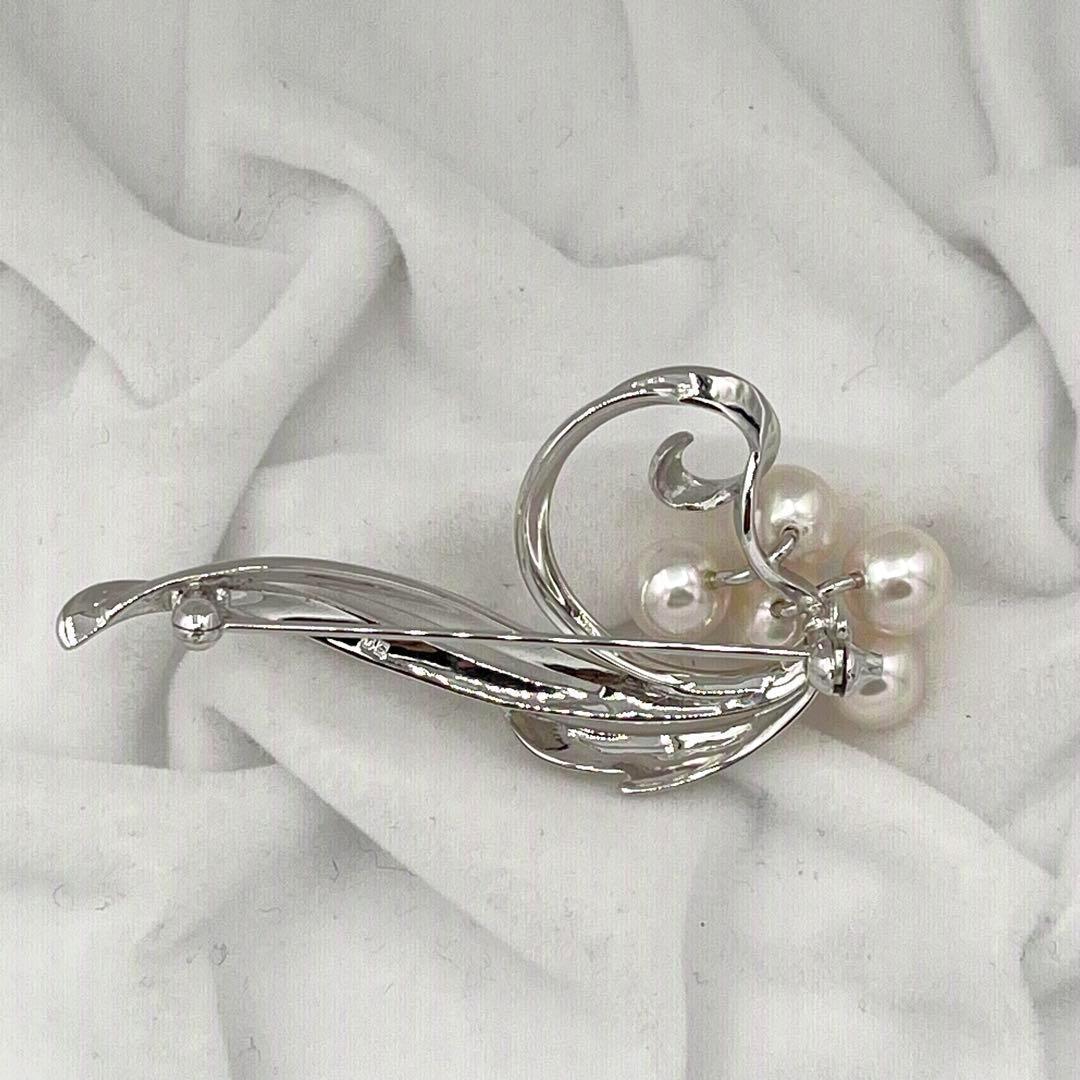 ☆美品☆ミキモト　5珠　シルバー　ブローチ　皇室御用達ブランド