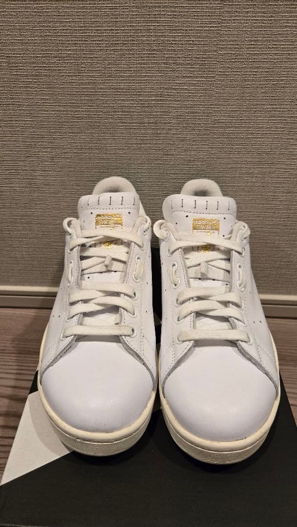 adidas　VELOSTANSMITH 　ホワイト